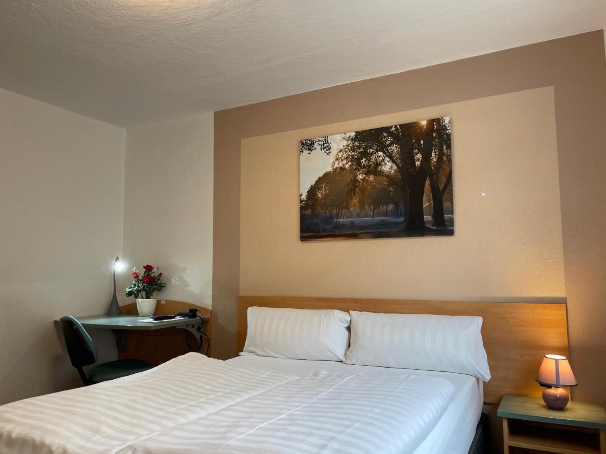 Residenz Hotel Wuppertal Bagian luar foto